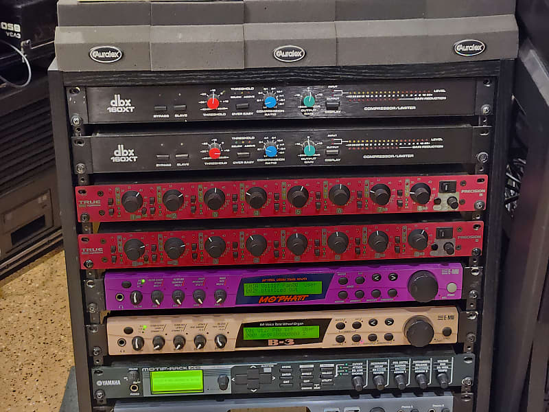 dbx 160XT Compressor / Limiter (pair) | Reverb