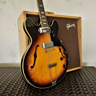 Gibson Memphis '64 ES-330