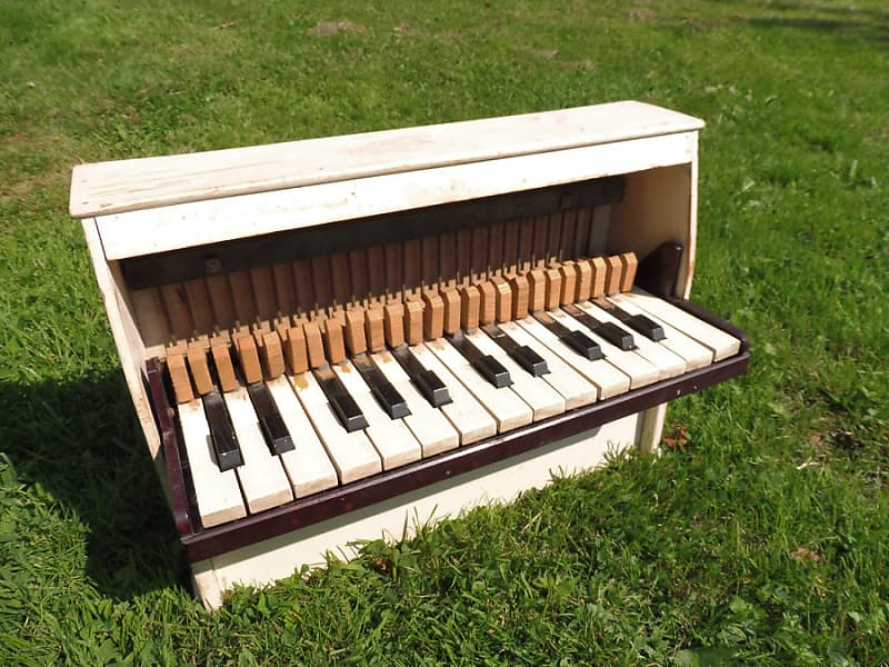 Toy piano Michelsonne Paris 25 keys | Reverb