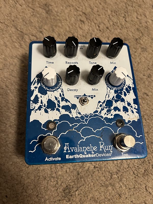 EarthQuaker Devices Avalanche Run Stereo Reverb & Delay with Tap Tempo V2