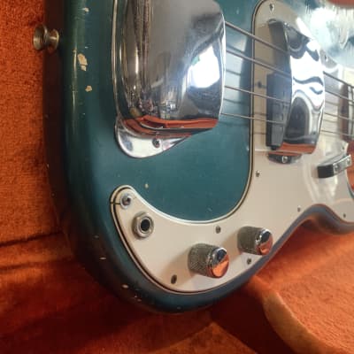 Fender Precision Bass 1965 Lake Placid Blue Custom Colour image 7