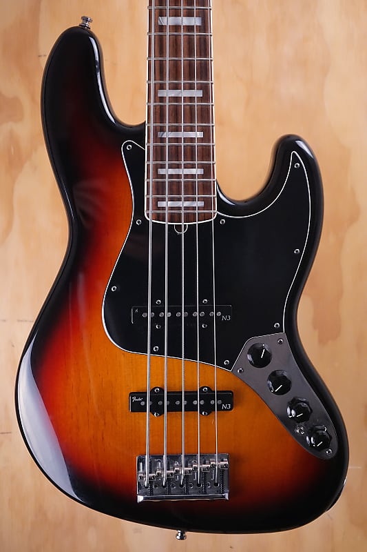 最終値　Fender American Deluxe Jazz Bass V Fender American Deluxe Jazz Bass V 2010 - 2016 | Reverb Canada