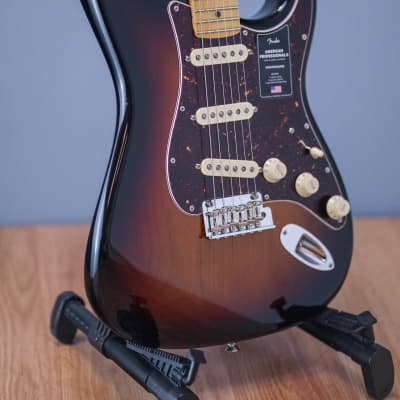 Fender American Professional II Stratocaster Sunburst DEMO image 7