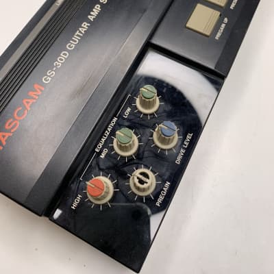 ギター TASCAM GS-30 GUITAR AMP SIMULATOR 1980s-analog-amp-sim-the-
