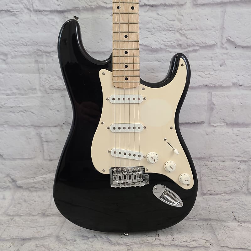 Fender Squier Affinity Series™ Stratocaster®, Maple | Reverb