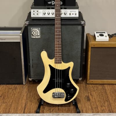 Guild B-301 Bass 1977 - White for sale