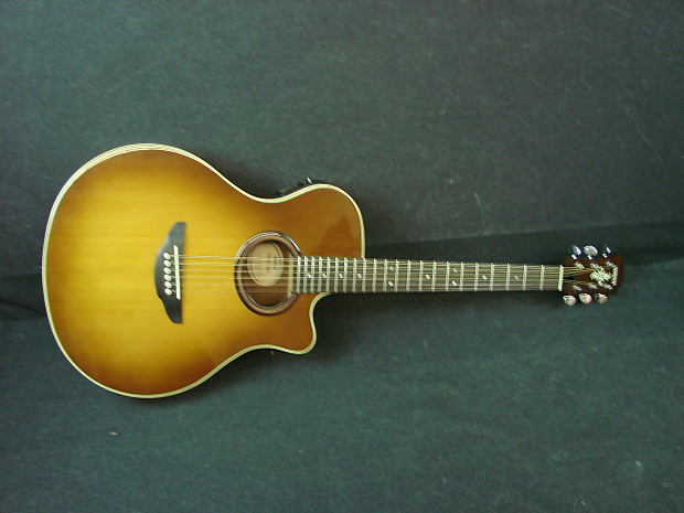 Yamaha APX 5A Acoustic Electric Guitar W Bag APX5A