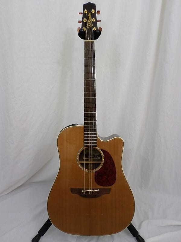 Takamine EAN15C Solid Cedar Dreadnought w/Case (Japan) Natural