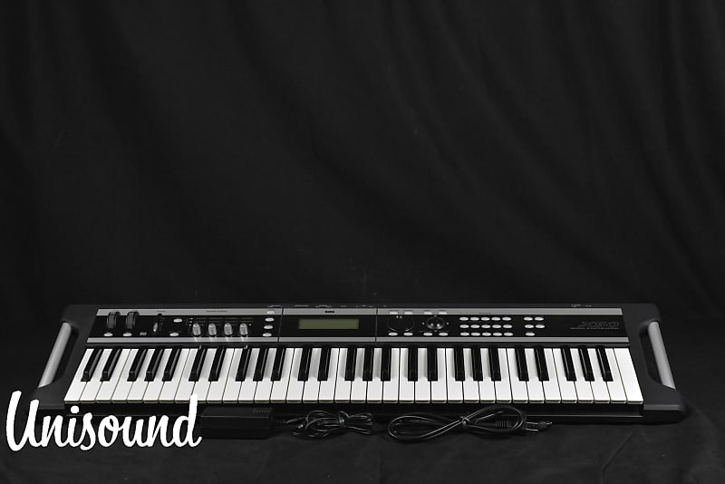 Korg X50-61keys Music Synthesizer in very good Condition.