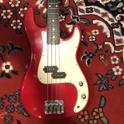 Hondo Bass 1980’s Red image 1