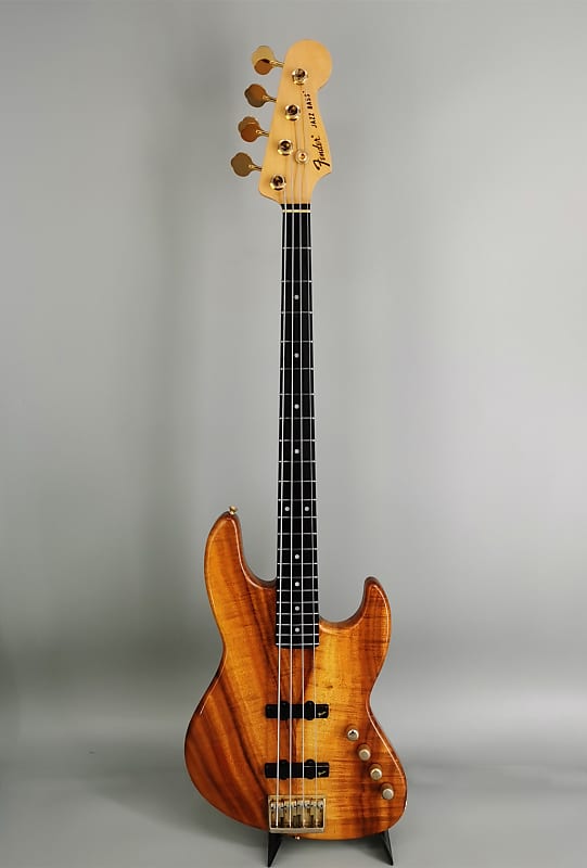 □FENDER JAPAN JBR-80M JAZZ BASS - ベース