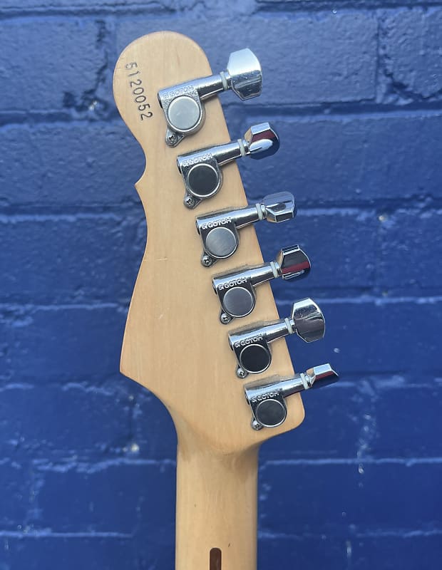ギター G&L TRIBUTE CUSTOM S-500 /Made in Japan G&L Tribute Custom - S•500 - Japan Tribute Series - MIJ
