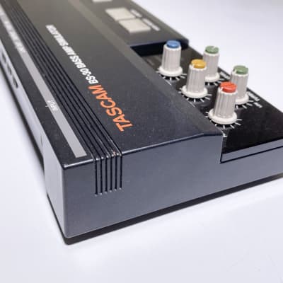 ベース TASCAM BS-30 BASS AMP SIMULATOR TASCAM BS-30 Analog Bass Amp Simulator | Reverb