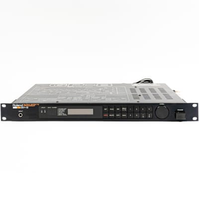 Roland GP-8 Guitar Effects Processor Analog Digital Hybrid Multi-Effect Rack
