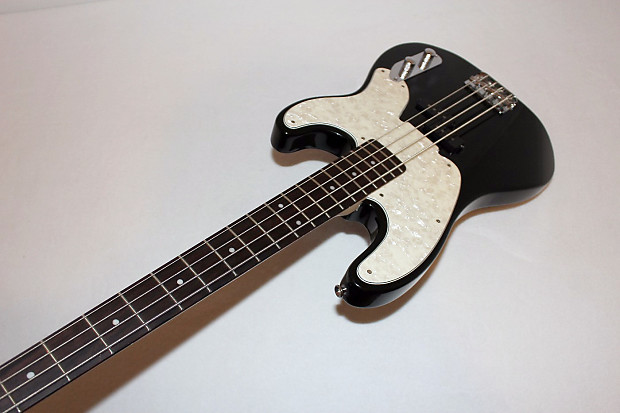 Fender Squier Mike Dirnt Green Day Signature Precision Bass | Reverb