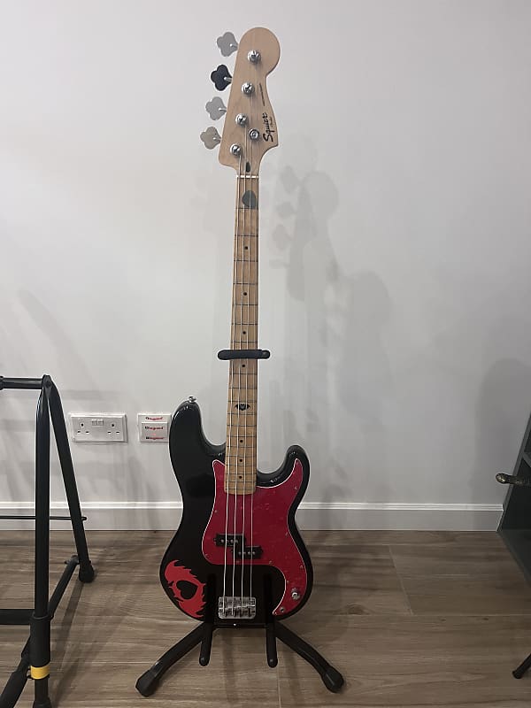Squier Pete Wentz Signature Precision Bass 2008 - 2016