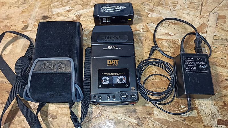 DAT Tape recorder - Denon DTR-80P