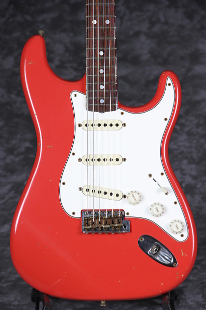 ギター FiestaRed Relic LaquerFinishStratocaster Fender 1961 Relic Stratocaster - Fiesta Red - YouTube