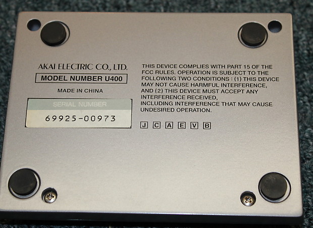 ギター AKAI Professional U-400 RIFF-O-MATIC AKAI Professional U400 Riff-O-Matic Phrase Sampler Looper