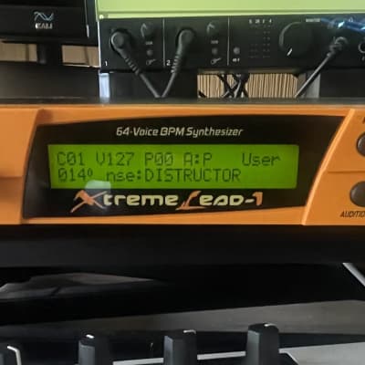 E-MU Systems Xtreme Lead-1 Rackmount 64-Voice Expandable Synthesizer 2000 - Orange