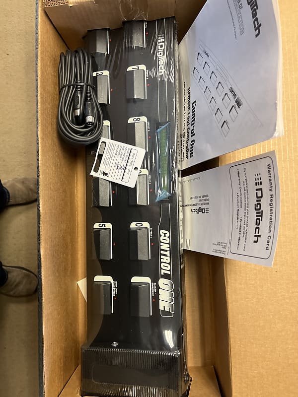 DigiTech 2112 Studio Guitar System Programmable Preamp +
