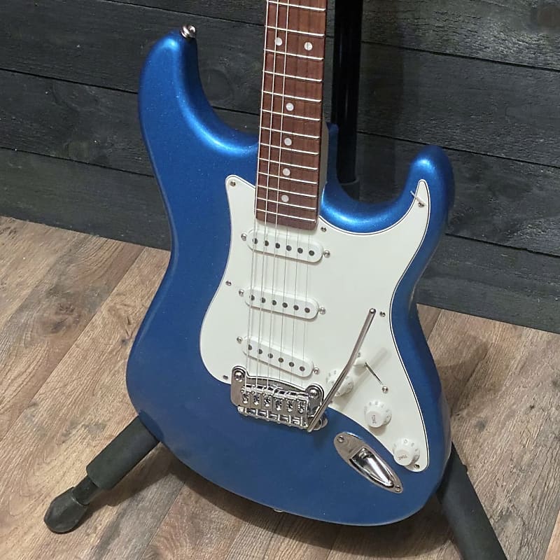 G&L USA Fullerton Deluxe Legacy Blue Electric Guitar