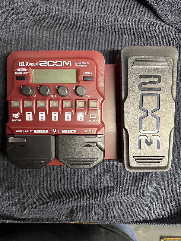 Zoom B1x Four