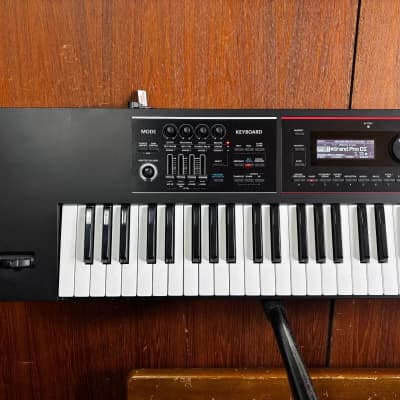 Roland JUNO-DS 76 76-key Synthesizer w/ gig bag image 2