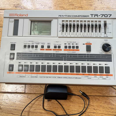 Roland TR-707 Rhythm Composer 1985 - White