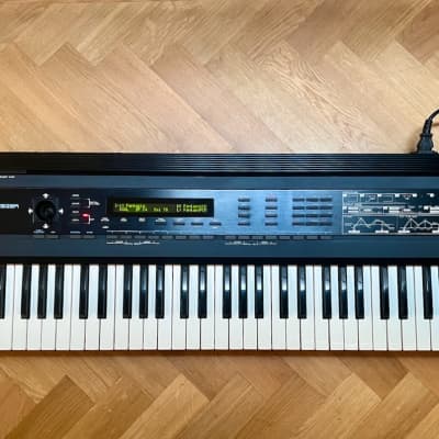 Roland D-50 LA Synthesis Classic 80's Synthesizer