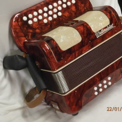 Weltmeister  8 bass diatonic button accordion key C/F 1990-2000 red marble image 5