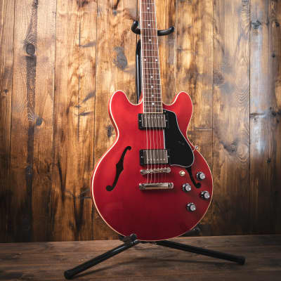 Gibson ES-339 - Cherry B-Stock image 2