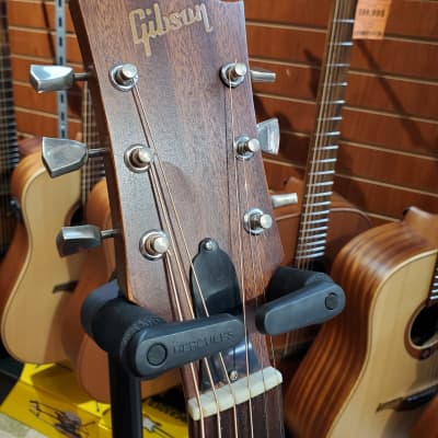 Gibson J-45 Deluxe 1969 - 1982 | Reverb Canada