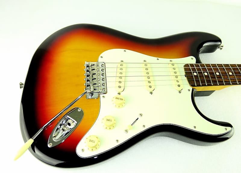 Fender Japan STRATOCASTER ST62 3TS Traditional 60's 2016 | Reverb UK