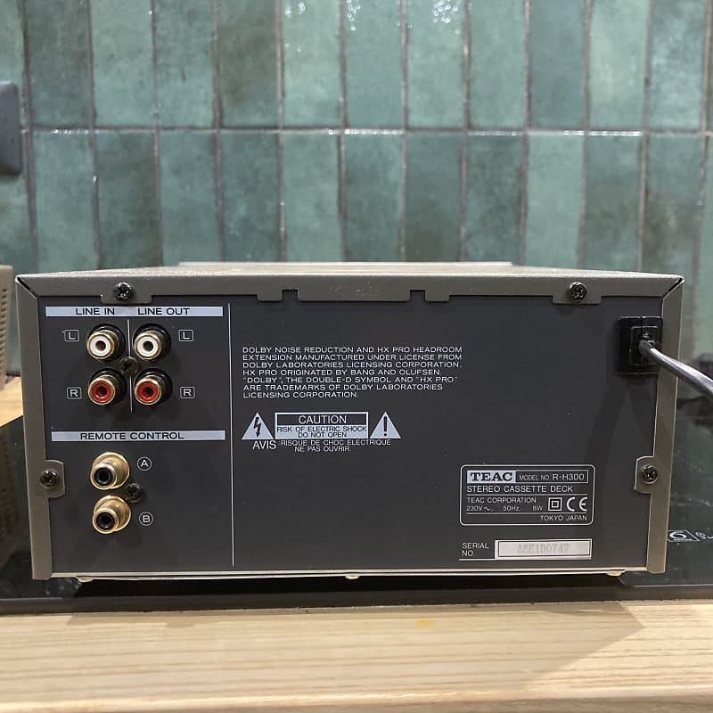 TEAC R-h300 Cassette recorder