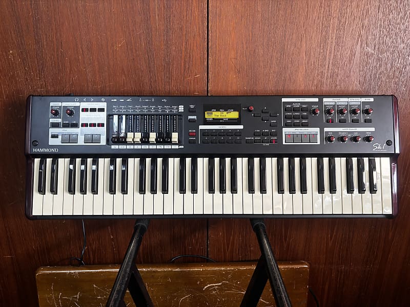 Hammond SK-1 オルガン ペダル付き ステージキーボード SK1 | 鈴木楽器
