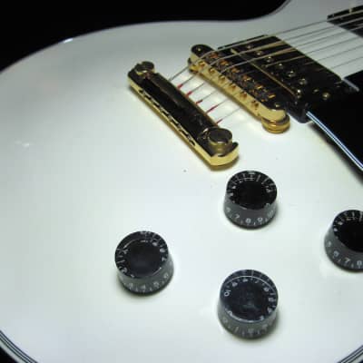 Immagine Les Paul's Personal 50th Anniversary White Custom Featured on his Autobiography~ The Collector's Package - 17