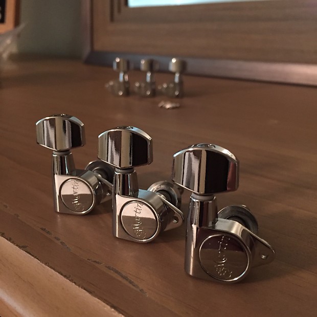 Martin store tuning machines