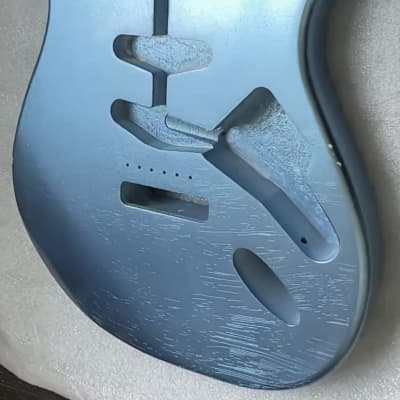 MJT Stratocaster body VTS 2023 - Ice Blue Metallic (nitrocellulose) light relic image 3