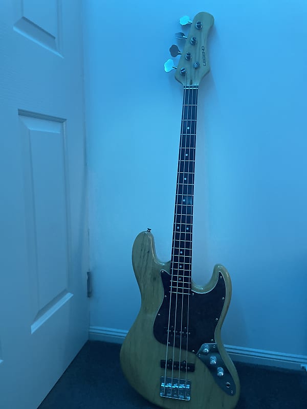 ベース LEGEND VINTAGE ELECTRIC BASS LEGEND VINTAGE ELECTRIC BASS レジェンド、ベースギター、