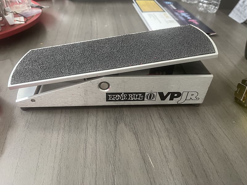 Ernie Ball VPJR Tuner