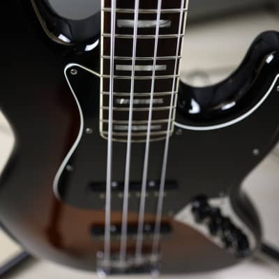 Fender American Deluxe Jazz Bass with Rosewood Fretboard 2012 - 3-Color Sunburst image 10