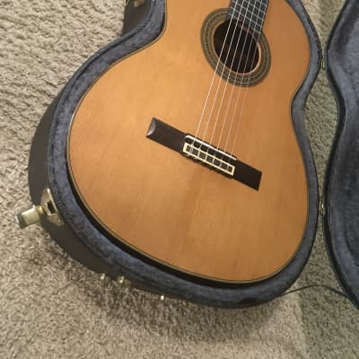 Yamaha C-300 concert classical guitar 1970s Solid Spruce and rosewood back and sides image 4