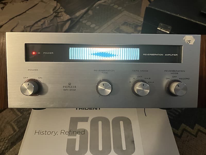 Pioneer SR-202W Reverb Amplifier 1971 - 1977 - Silver with Wood Sides  			