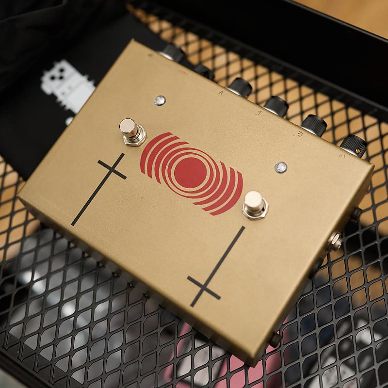 EarthQuaker Devices Sunn O))) Life Pedal Octave Distortion +