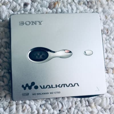SONY MZ-E700 MD Walkman MiniDisc Player, Excellent Silver Shape ! Working  ! image 2