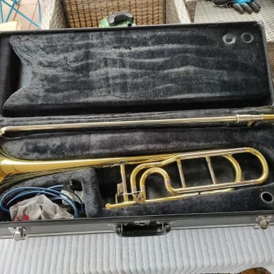 Jupiter JSL-636 O Trigger Bb/F Trombone w/ MP and Cleaning Supplies. NICE! image 1