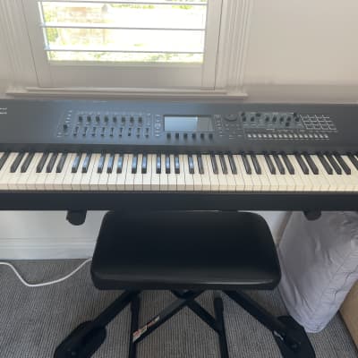 Roland FANTOM-8 88-Key Workstation Keyboard 2022 - Present - Black