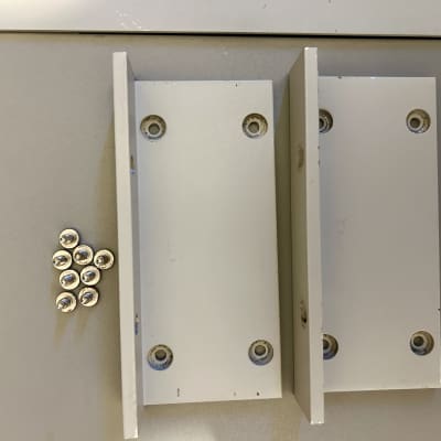 Akai S1000 Rack ears