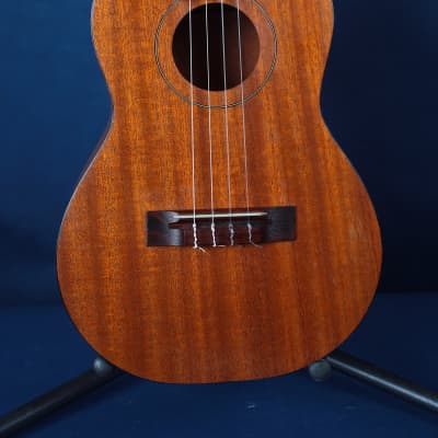 Harmony Baritone Ukulele / Near Mint Solid Mahogany Gem! image 5